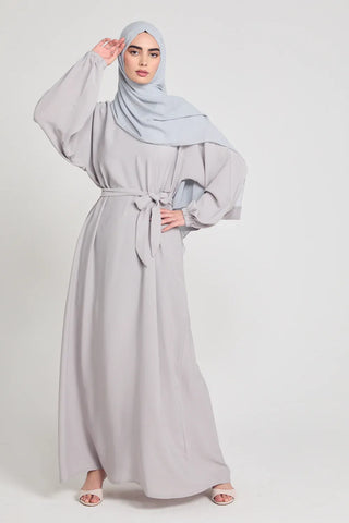 Elegant Ramadan Glow: Modest Chic for the Holy Month