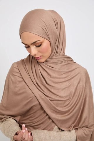 Hijab en jersey Chai Latte