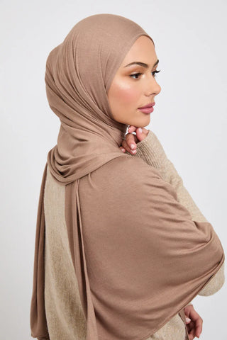 Hijab en jersey Chai Latte